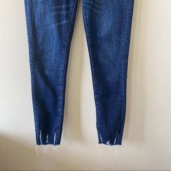 Zara-medium Wash Mid-Rise Distressed Raw Hem Skinny Jeans (Size:4US) - Picture 8 of 10